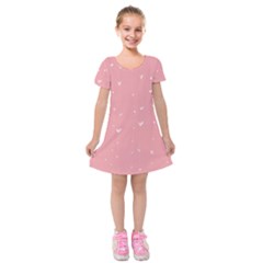 Pink Background With White Hearts On Lines Kids  Short Sleeve Velvet Dress by TastefulDesigns