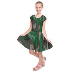 Army Green Camouflage Kids  Short Sleeve Dress by BangZart