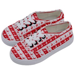 Knitted Red White Reindeers Kids  Classic Low Top Sneakers by patternstudio