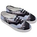 HUMPBACK 2 Women s Classic Low Top Sneakers View3