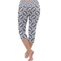 Ornamental Checkerboard Capri Yoga Leggings View4