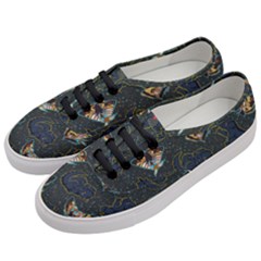 King And Queen  Women s Classic Low Top Sneakers by Mezalola