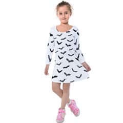 Bats Pattern Kids  Long Sleeve Velvet Dress by Sobalvarro