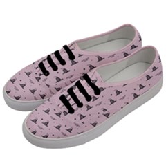 Gadsden Flag Don t Tread On Me Light Pink And Black Pattern With American Stars Men s Classic Low Top Sneakers by snek