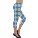 Pattern Texture Chevron Lightweight Velour Capri Leggings  View4