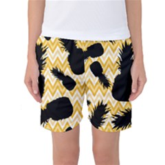 Ananas Chevrons Noir/jaune Women s Basketball Shorts by kcreatif