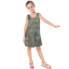 Algae Texture Patttern Kids  Sleeveless Dress by dflcprintsclothing