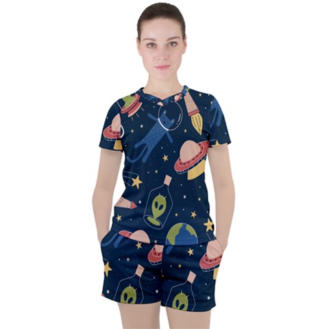 Seamless Pattern With Funny Alien Cat Galaxy Women s Tee And Shorts Set by Wegoenart