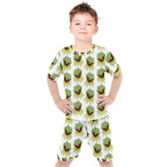 Kermit The Frog Kids  Tee And Shorts Set by Valentinaart