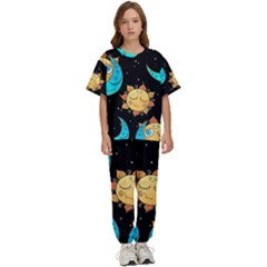 Seamless Pattern With Sun Moon Children Kids  Tee And Pants Sports Set by Pakemis