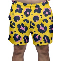 Leopard-print-seamless-pattern Men s Shorts by Salman4z