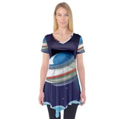 Ufo-alien-spaceship-galaxy Short Sleeve Tunic  by Salman4z