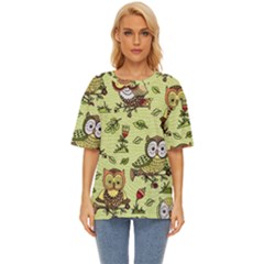 Seamless-pattern-with-flowers-owls Oversized Basic Tee by uniart180623