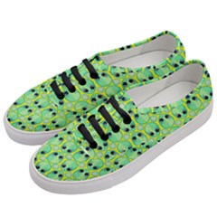 Alien Pattern- Women s Classic Low Top Sneakers by Ket1n9