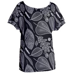 Leaves Flora Black White Nature Women s Oversized T-shirt by Maspions