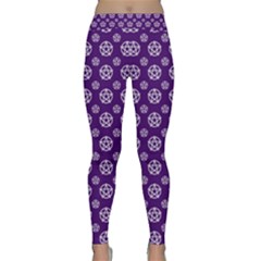 White Pentacle And Purple Pattern Classic Yoga Leggings by cheekywitch