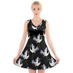 Crane Pattern V-neck Sleeveless Dress by Bedest