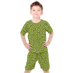 Kiwi Fruit Pattern Green Background Kids  T-shirt And Shorts Set by Paksenen