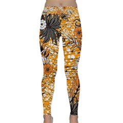 Leaf Yellow Point Flower White Classic Yoga Leggings by Grandong