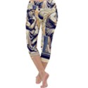 Thinker Sculpture Design Geometric Capri Yoga Leggings View4