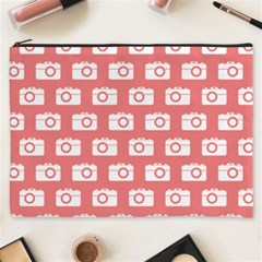 Modern Chic Vector Camera Illustration Pattern Cosmetic Bag (xxxl)  by GardenOfOphir