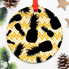 Ananas Chevrons Noir/jaune Ornament (round) by kcreatif