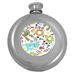 Seamless-pattern-vector-with-funny-robots-cartoon Round Hip Flask (5 Oz) by Salman4z