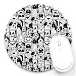 Seamless Pattern With Black White Doodle Dogs Round Mousepad Front